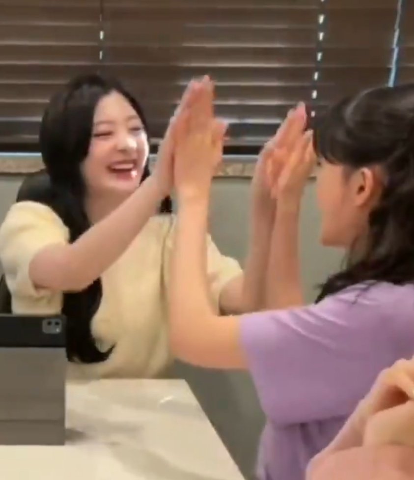 1amchoonhee's tweet photo. 그래글애.그래.. https://t.co/aP8jdanx9h