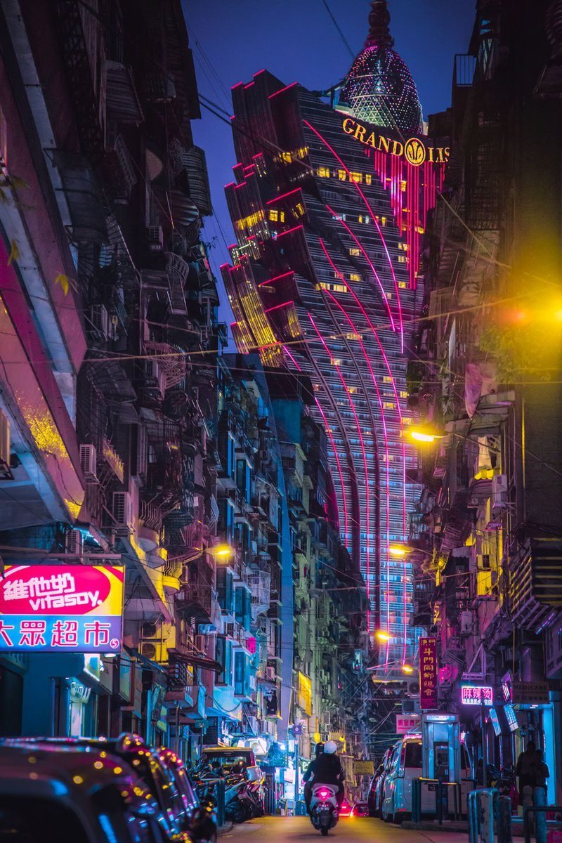 kotecinho's tweet photo. Estas fotos del Grand Lisboa Hotel son impresionantes, en Macao 🇲🇴

📸 Gonçalo Lobo Pinheiro | Huang Kunzhen | Gary Cummins | Noe Alonzo https://t.co/mNLSh9wVAs