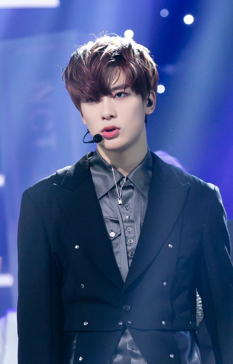 mamamamamamark2's tweet photo. 게이킹자아.. https://t.co/ru2a4q8qyw