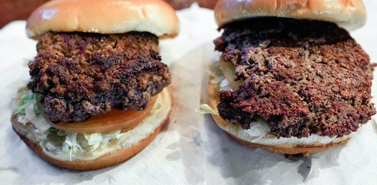 ConversationUS's tweet image. Research from @penn_state shows that consumers are more likely to choose a plant-based meat option if they’re reminded of the social benefits, rather than just told it tastes good #vegan #climatechange bit.ly/3eZJqNd