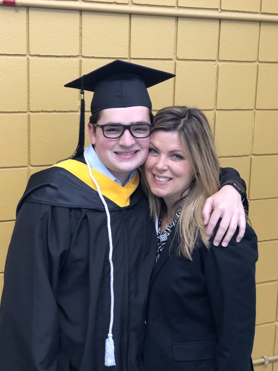 WineOhMy's tweet photo. Assumption Graduation Congratulations Sam Malone!! https://t.co/7snoJYZj08