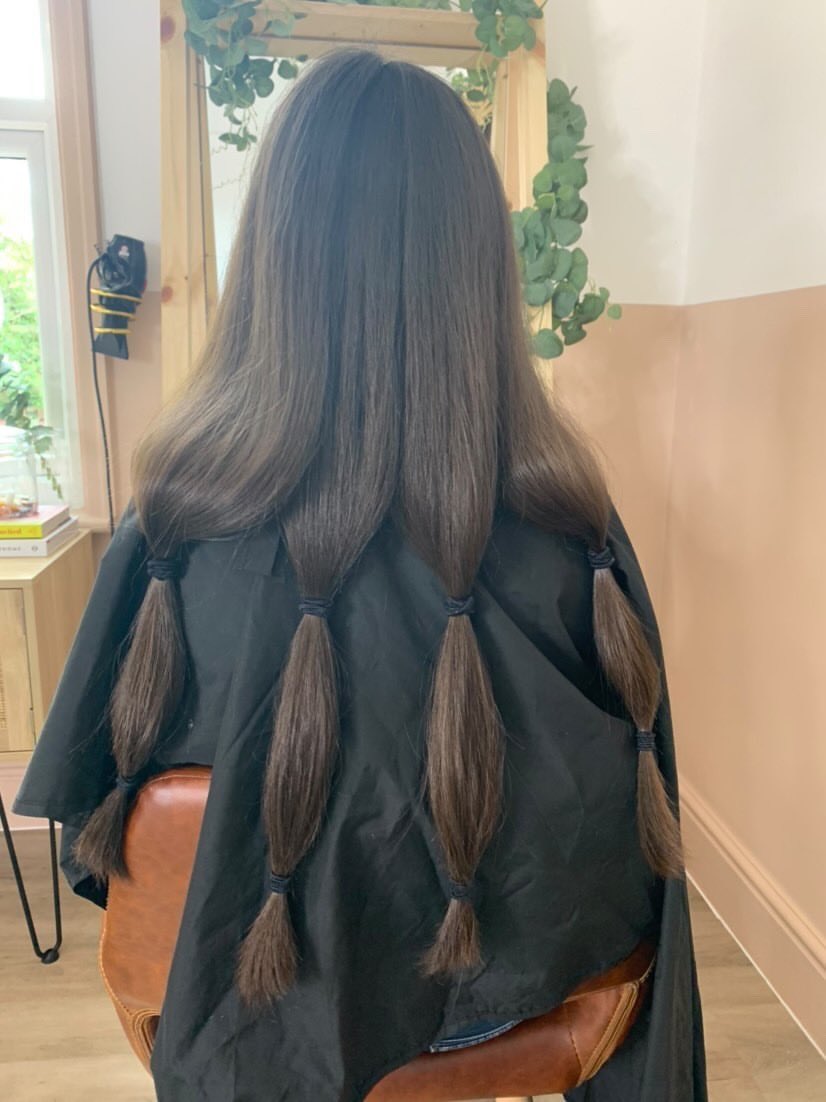 ChloeOofficial's tweet photo. ✂️ chopped for charity✂️ https://t.co/AdGd2DhbET