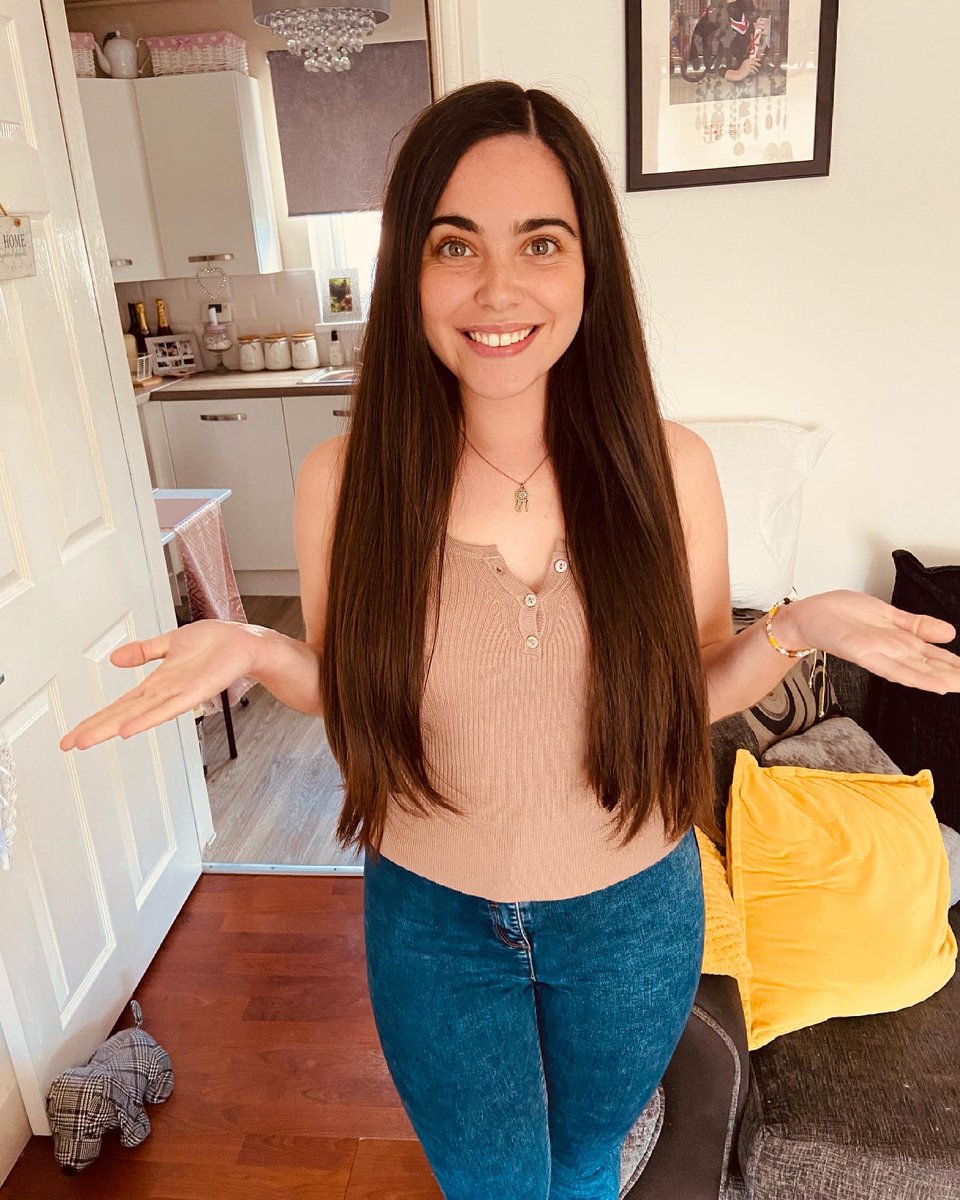 ChloeOofficial's tweet photo. ✂️ chopped for charity✂️ https://t.co/AdGd2DhbET