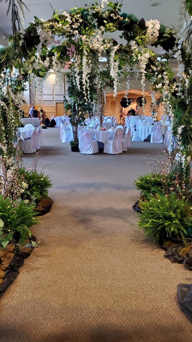 Arene Staszak tweet media