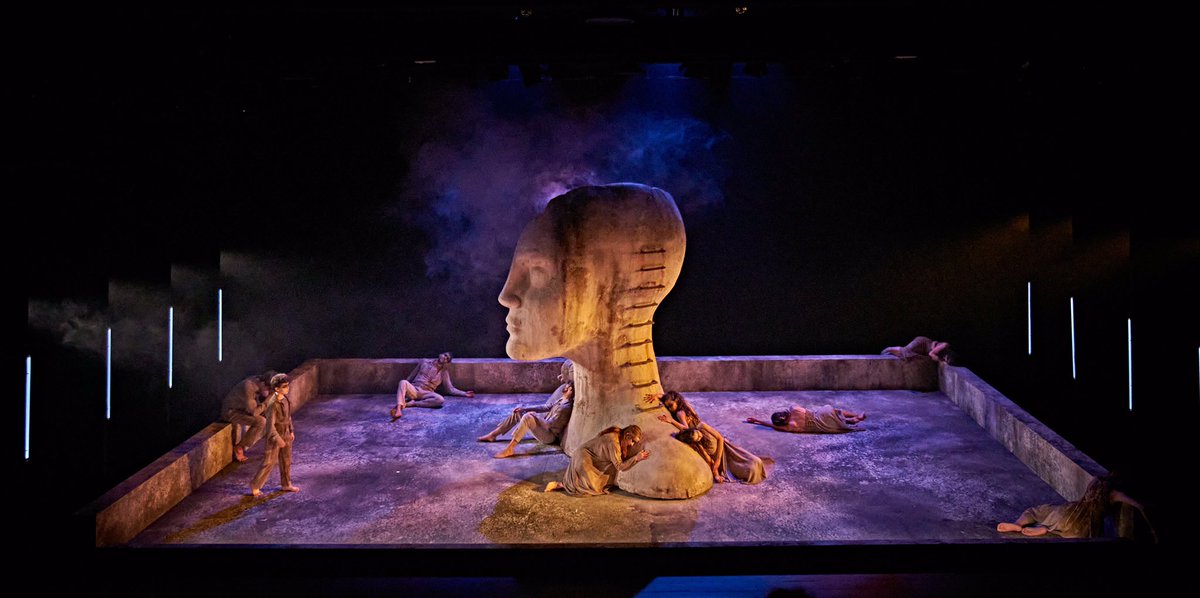 autenticoteatro's tweet photo. .@TEATROCLASICO #Troyanas BRAVO,BRAVO,BRAVO x esta 1ª incursión en la direc de #AdrianaOzores en este drama brutal.GRANDIOSA escenografía @AAmeloni EXTRAORDINARIAS Música @AMeliveo y Coreografía @Jonmayasein ENVIDIABLE elenco #PepaPedroche #AlejandroSaa #VíctorSáinz ¡IMPERDIBLE! https://t.co/j20uJMnKxU