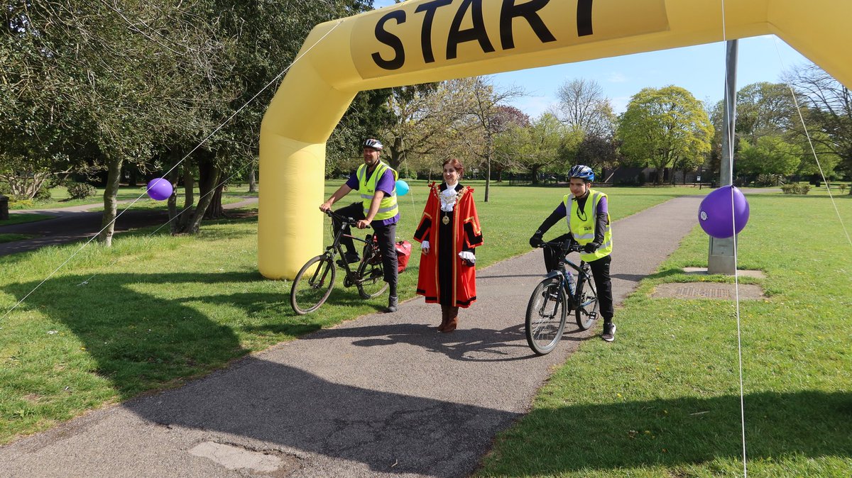 HillingdonMayor's tweet photo. Thomas' Travels charity bike ride set of today to raise money for @GOSHCharity thank you Zoe Merritt, Terry Newman @Hillingdon and Charlotte's tandems for all the hard work in sorting this 40 miles ride  - yes40 miles! Met so many happy, fit kids and adults at Barra Hall Pk. https://t.co/hIrrFv2hPr
