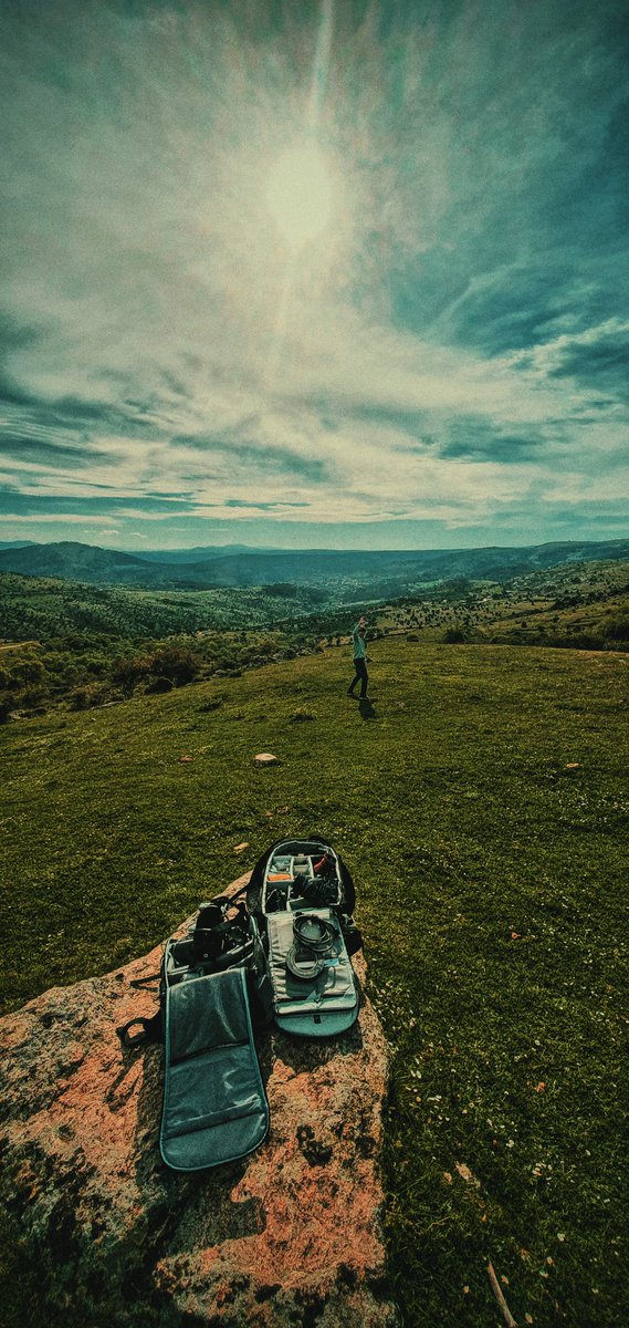 wienlared's tweet photo. Ayer estuvimos @LunaticVisualSt y #JuanCalles probando el nuevo @DJI_Spain #FPV en la sierra de Madrid, grabando también con la @panasonicESP #gh5 una mini pieza con un @BMWEspana Serie1 ❤️ PD Fotos con mi querido @SamsungEspana S10+
En breve habemus mini reel de todo esto! 🤘⚡ https://t.co/Jw096afKo1