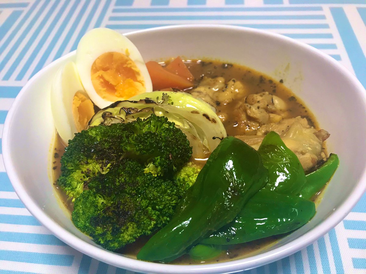 _rennnnna_'s tweet photo. 母の日ということでスープカレー作ったけど塩っぱくなりすぎて高血圧にさせてしまう可能性 https://t.co/FYLgUfvpPd