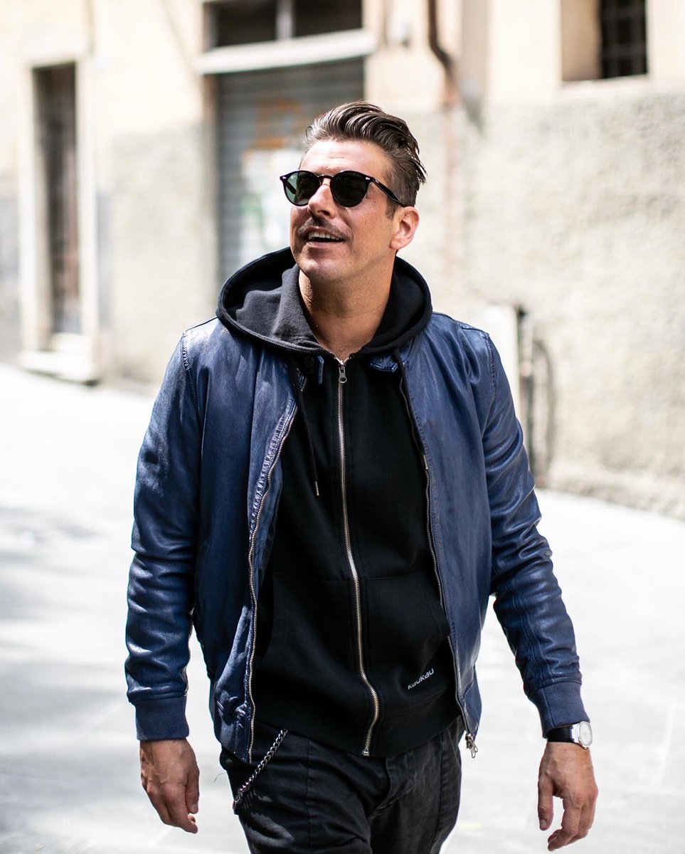 frankgabbani's tweet photo. In un film di qualche tempo fa, qualcuno diceva che "Dio non poteva essere ovunque e per questo decise di inventare le mamme". La frase è ironica, ma sottintende una grande verità! Auguri e grazie a tutte le mamme! #festadellamamma https://t.co/kuwbHtTmuY