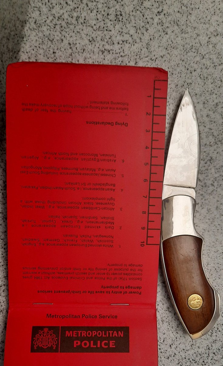 MPSBarnet's tweet photo. #Arrest | A male was arrested by PC KINDER for Breaching Court Bail and Possession of an Offensive Weapon following a call to police regarding a Domestic incident. #MPS #MetropolitanPoliceService
#KeepingLondonSafe https://t.co/lkw49m3fOk