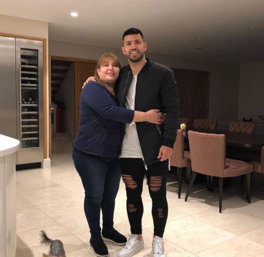 THREAD: On Mothers Day, I thought it’d be fitting for people to remember the incredible story of how outgoing Manchester City legend Sergio Agüero was born. Please like/retweet for a wider audience.