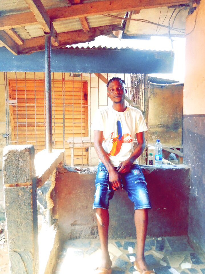 seyiace's tweet photo. It’s weekend 😉 https://t.co/C2m26812xJ