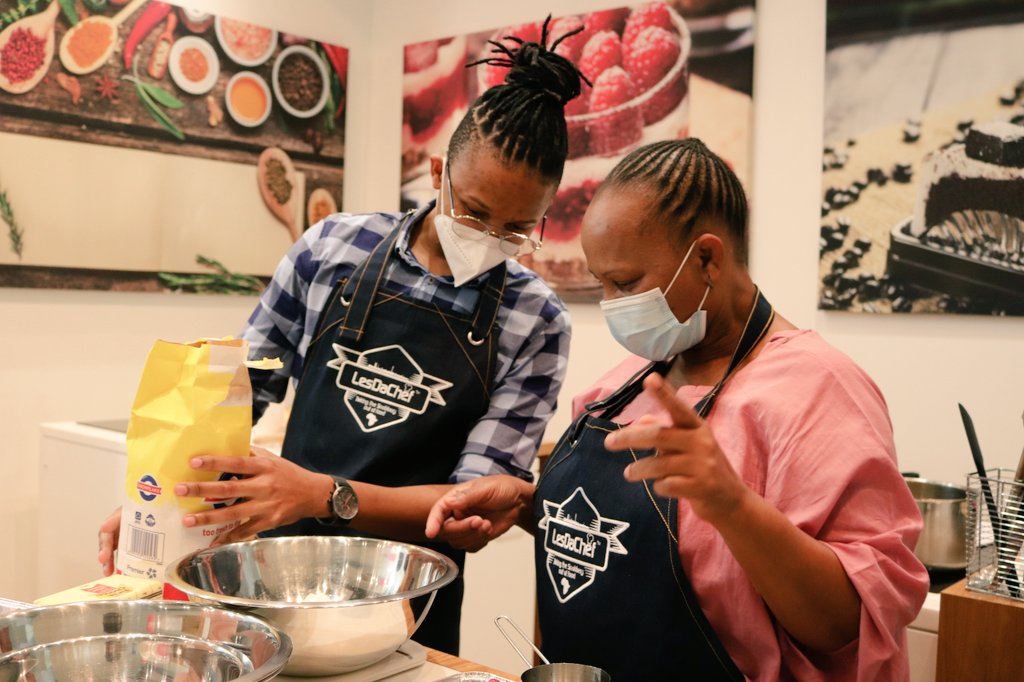 LesDaChef's tweet photo. Had an awesome time at yesterday's special Mothers Day High Tea #LesDaChefClassyCookery with @BoschHomeSA. A few pics from it... https://t.co/dLZsuRWnhe