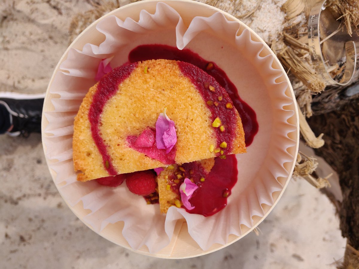 VisitCotedazur's tweet photo. Pause déjeuner proposée par la Cuisine des Fleurs  par Yves Terrillon ! Un délice que l'on vous recommande vivement 😋 https://t.co/JgQhW1qNqC