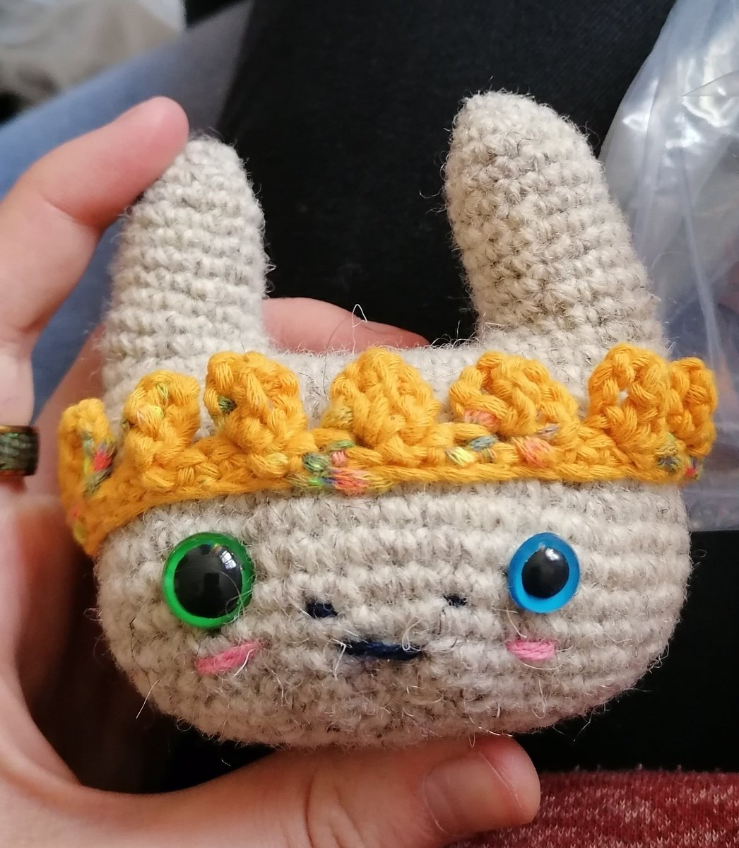 Hello! My name is Isak and I do   #crochet   #comissions! Price vary from piece and size. DM me with your idea and we will figure out a price together! I crochet anything from your OCs to sweaters!