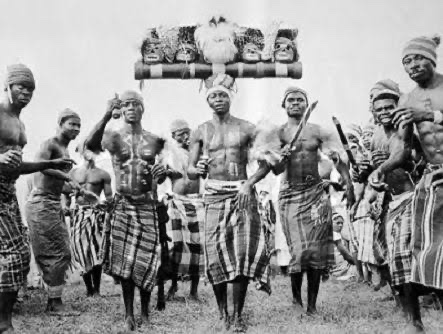 Yamiri From our research, Yamiri is actually no Hausa or Fulani word like most people will think, neither does it have any meaning in any of these languages.The word Yamiri originated as a mockery to the Igbo captives during the civil war.