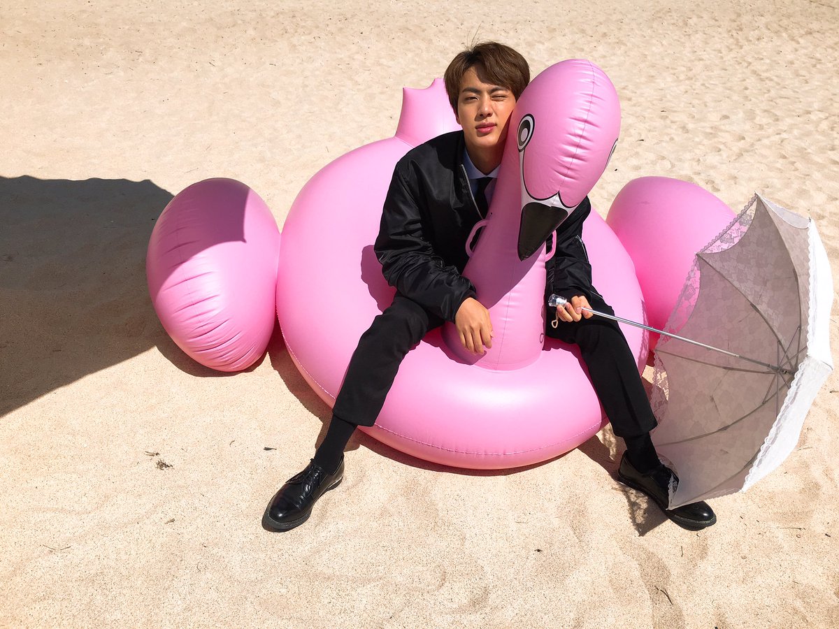 now we have our kim seokjin. he can do nothing and still look like hes doing photoshoot. I vote for 'Dynamite' ( #Dynamite) for  #BestMusicVideo at  #iHeartAwards   @BTS_twt
