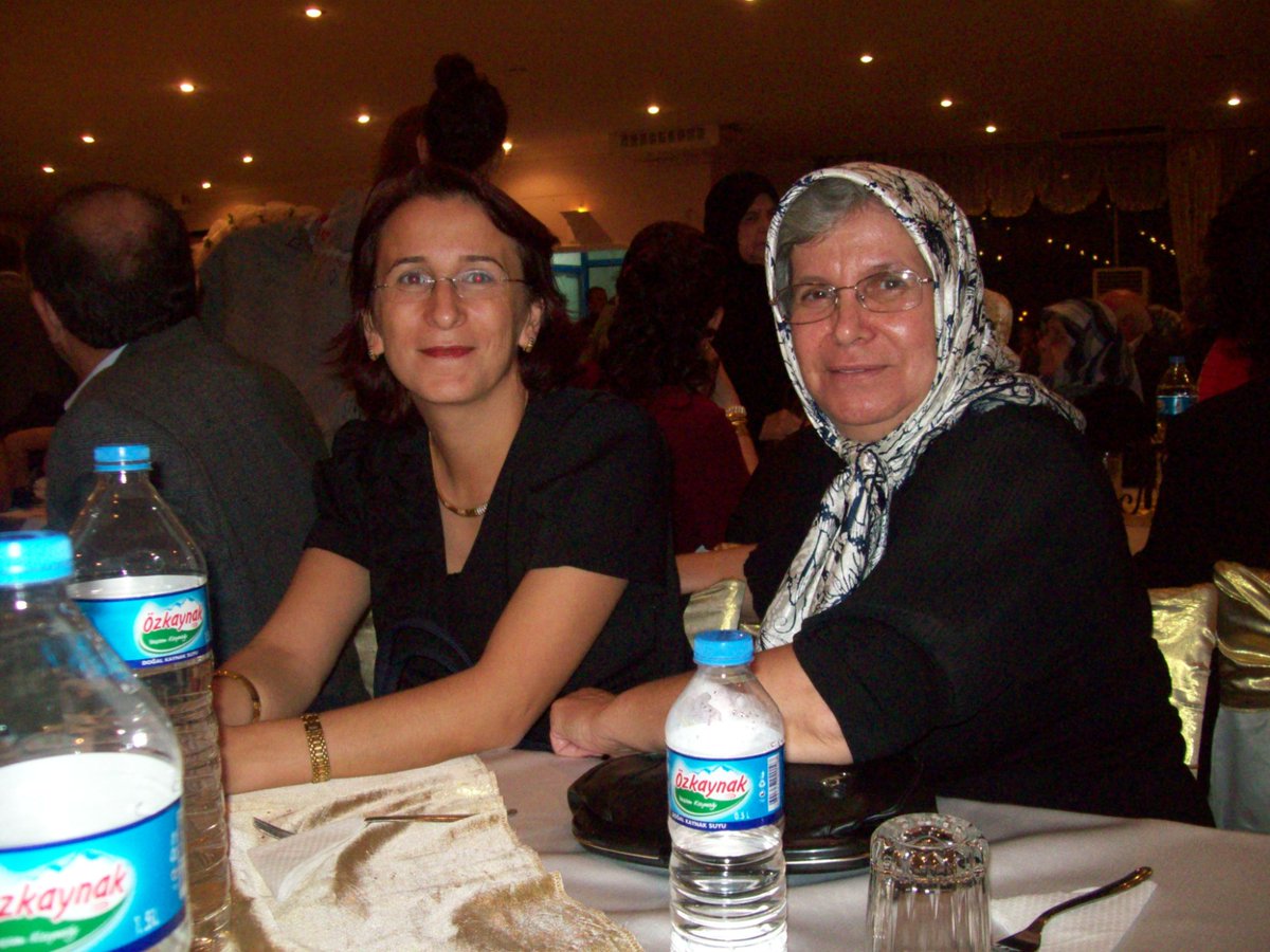 Anne ne olur hiç eksilme başımızdan.. #AnnelerGünü