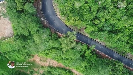 Enuguparrot_'s tweet photo. Beautiful adventure road Milliken Hill in Ngwo, Enugu State, Nigeria. 🇳🇬 https://t.co/uyWoxjPVt2