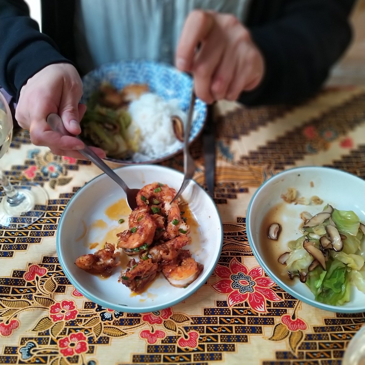 enflammee's tweet photo. Crevettes “ Sel & poivre ” et légumes sauce huitre #dimanchemidi
Avec @dascritch https://t.co/UKyp9MlgTa