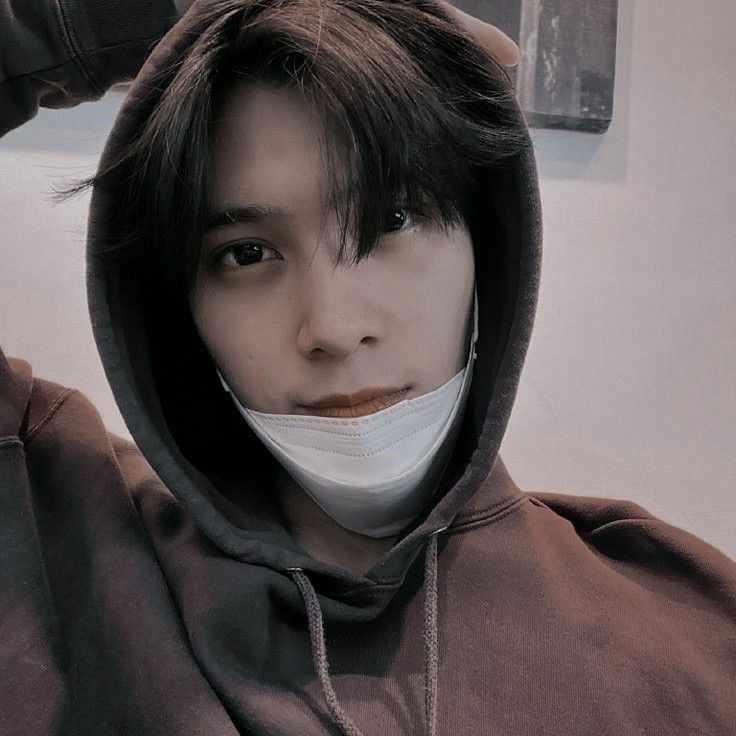 𝐒𝐚𝐢𝐧𝐭🥂 tweet media