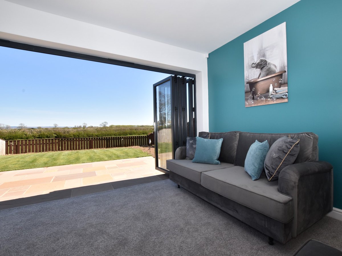 Dog friendly Yorkshire holiday accommodation - Thirsk (5mls W) - sleeps 8
horizoncottages.com/cottages/32879
This beautiful property enjoys an enviable location in the pretty Yorkshire village of Pickhill.
#yorkshire #thirsk #holidaycottage #dogfriendly #visityorkshire