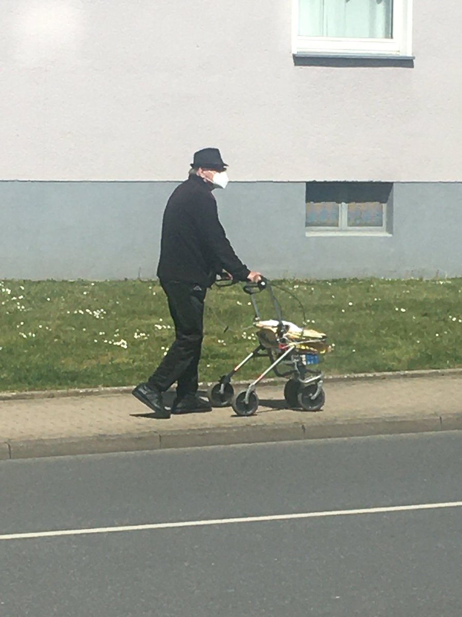 FassungsloserP's tweet image. Danke für die aufklärende Arbeit, Politiker und Medien!!! Außentemperatur 25 Grad, 9.5.2021! Ihr habt es geschafft. Bravo... #HeinerULTRAS #ZeroMerkel #Lauterbachluegt