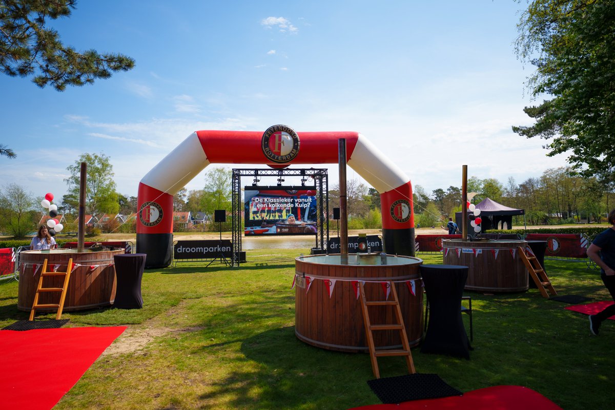 '𝐭 𝐊𝐮𝐢𝐩𝐢𝐞 𝐬𝐭𝐚𝐚𝐭 𝐤𝐥𝐚𝐚𝐫 𝐡𝐨𝐨𝐫! 🛁

De winnaars van de Droomparken-winactie bekijken de Klassieker op een megascherm vanuit een hottub.

#feyaja