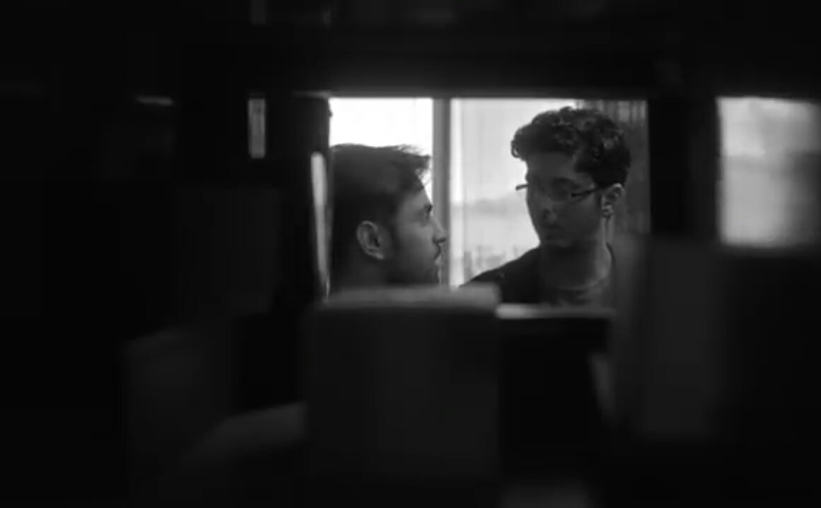 "Mere students ke gifts hain ye. Meri asli kamaayi. Pahanta nahi hun Lekin jachta inhi me hun mai".That teacher heart of Jeetu Bhayiya feels so Proud.  #KotaFactory   #TheViralFever