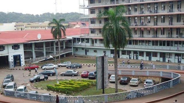 Oyoaffairs's tweet photo. UCH Management Threatens Interns for Demanding Salaries

The management of the University College Hospital, Ibadan, and Oyo state has threatened the Graduate medical professionals interning at the hospital with pay cuts and program extensions over...

https://t.co/fuWiSlGV17 https://t.co/JBE4QUWNZb