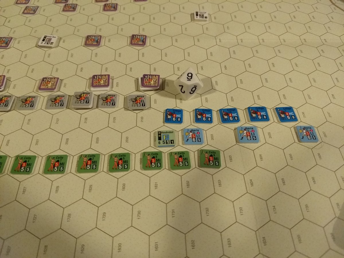 _Grumpy_Gamer_'s tweet image. First trump attempt of the game. Me thinks the dice are trying to tell me something. #SPQR @gmtgames