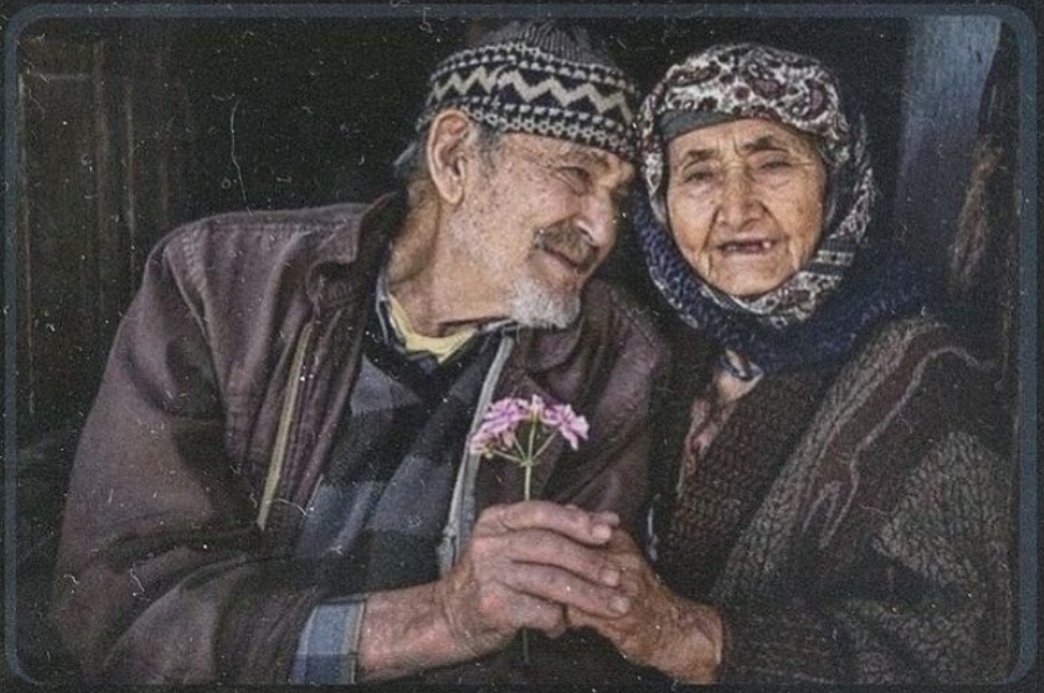 baki_bertan's tweet photo. Meğer dilimdeki ve beynimdeki en güzel kelime senin adınmış. Sana her seslenişimde ya acım diniyor ya da sevgim coşuyor. Anneler günü kutlu olsun.♥️♥️♥️ https://t.co/ey4qnRDm7g