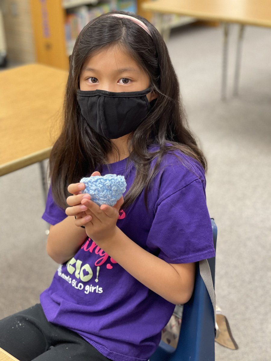 Lilfoxykat's tweet photo. GLO had a great time on yesterday. We crocheted, cooked, did arts and craft and had a power session. The girls are truly learning to be leaders in every area. @Steadham_Eagles @jrhobb01 @blessed35 @gisdnews https://t.co/KNq5xYvKEY