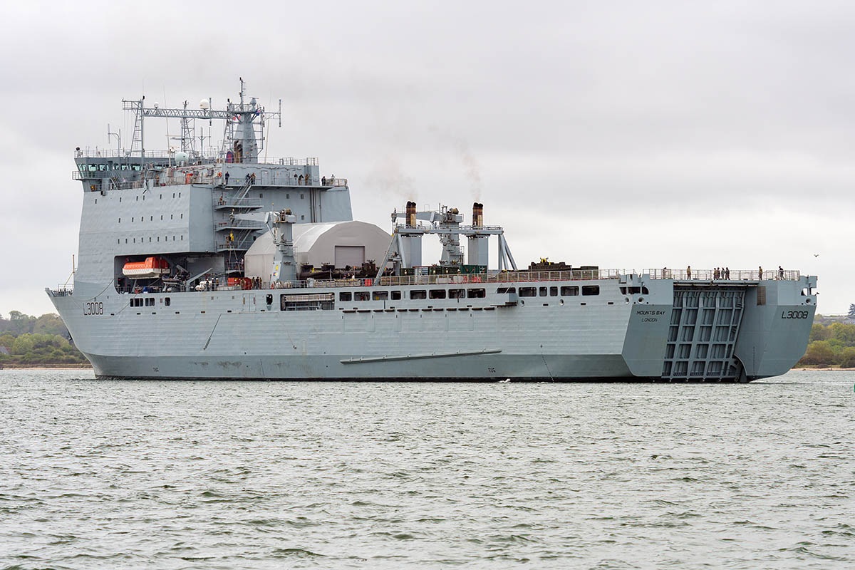 .@RFAMountsBay departs Marchwood Military Port for #UKResponseGroup deployment. #Southampton #RoyalFleetAuxiliary