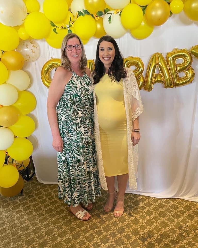 Happy Mother’s Day to all the amazing mamas, soon-to-be mamas, and fur mamas out there! 🌸🤍🐾