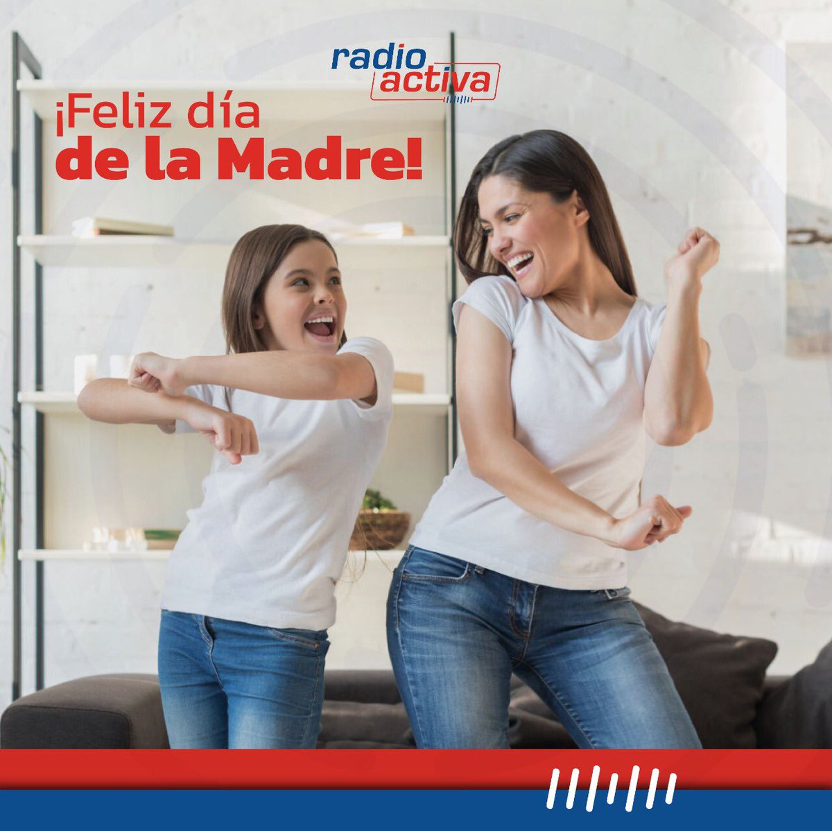 "Las madres toman las manos de sus hijos por un tiempo, pero sus corazones para siempre" 

❤️ Feliz día a todas las mamás radioactivas 📻