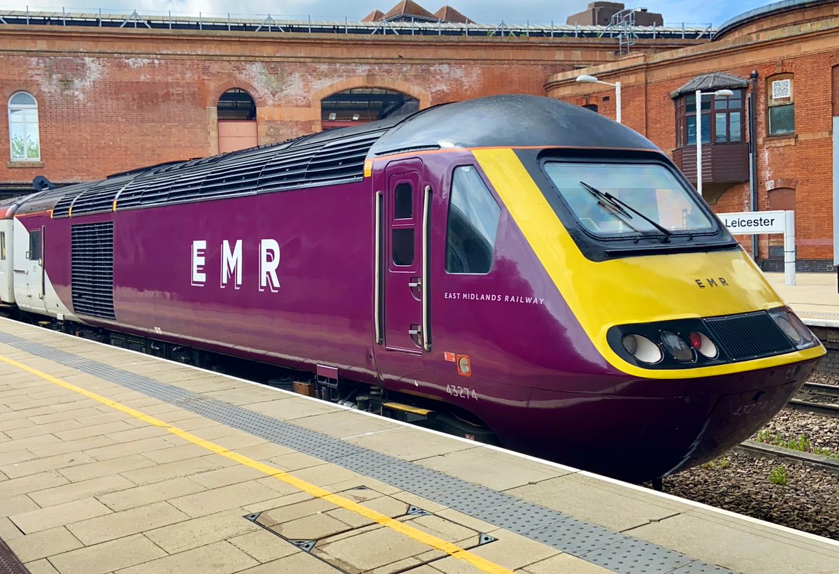 MartynSpencer10's tweet image. Final Sunday of HSTs at Leicester! #yesEMR #HSTDAY #CLASS43 #hst #intercity125 @thelegoguard @dominichames @JDrvr @TraceyDagley @mole259 @HiPa_IC125_ @WilsonBone @mattymidland @thesatnav89 @MrTimDunn