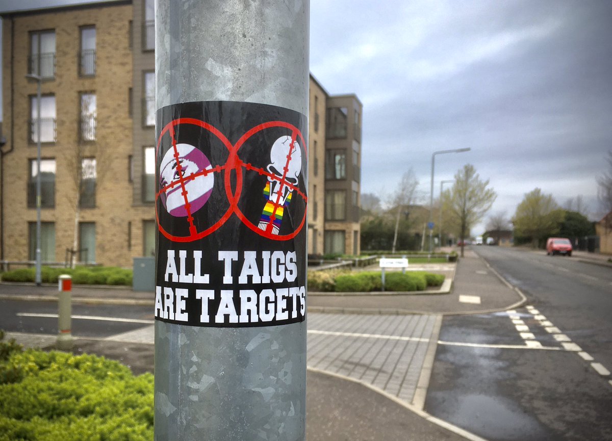 Deirdre Ni H Annain S Tweet Read The Lot If Ni Situation Uk Scotland Is Of Interest Photo I Took While Cycling In Govan Last Week Angelahaggerty Danigaravelli1 Lokiscottishrap Hai6 2