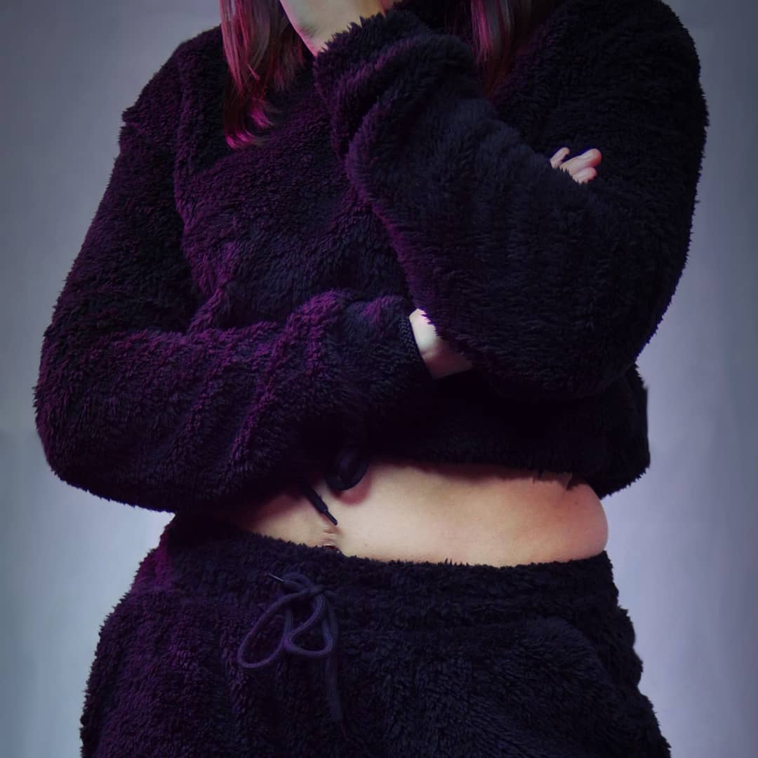 Girl_be_u's tweet photo. How Gorgeous Are These?😍

Black Teddy Cropped Hoodie and Jogger Lounge Set

Team With Trainers And Cross Bag For A Daytime Chic Look! Or Great To Lounge Around The House In! 💯

Available in Sizes:
6, 8  - More Sizes Available On Request

💥Get Yours For Just £15💥 https://t.co/0aiWOdib0r