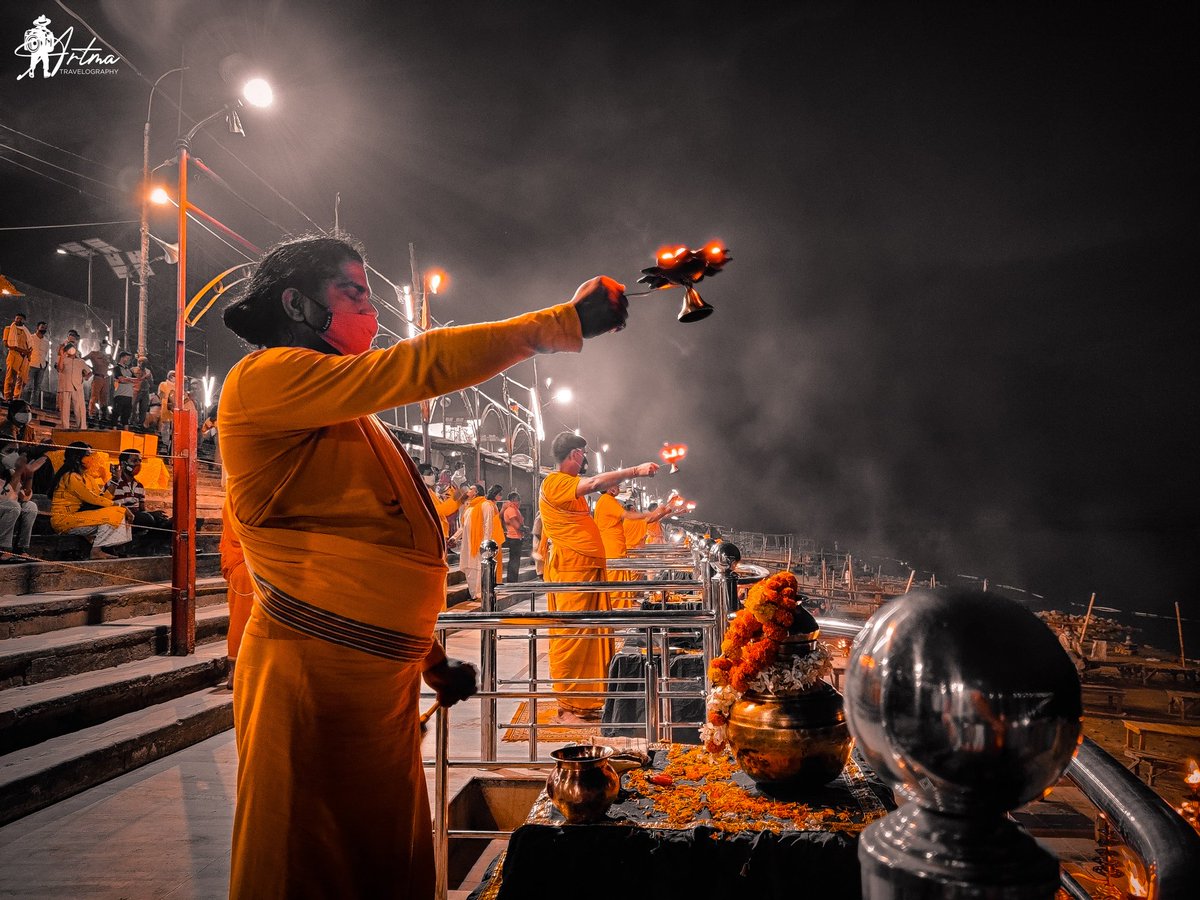Atmanandfp's tweet photo. Knowing others is Wisdom. Knowing Yourself is Enlightenment!.
(ಸರಾಯು ಆರತಿ ಅಯೋಧ್ಯೆ)
@artma_travelography
.
.
.
.
.
.
#travelogram #travel #travelphotography #varnashi #travelling #ig #traveller #travelblogger #instagram #mobilephotography #wanderlust #traveling https://t.co/wwFrPi5M83