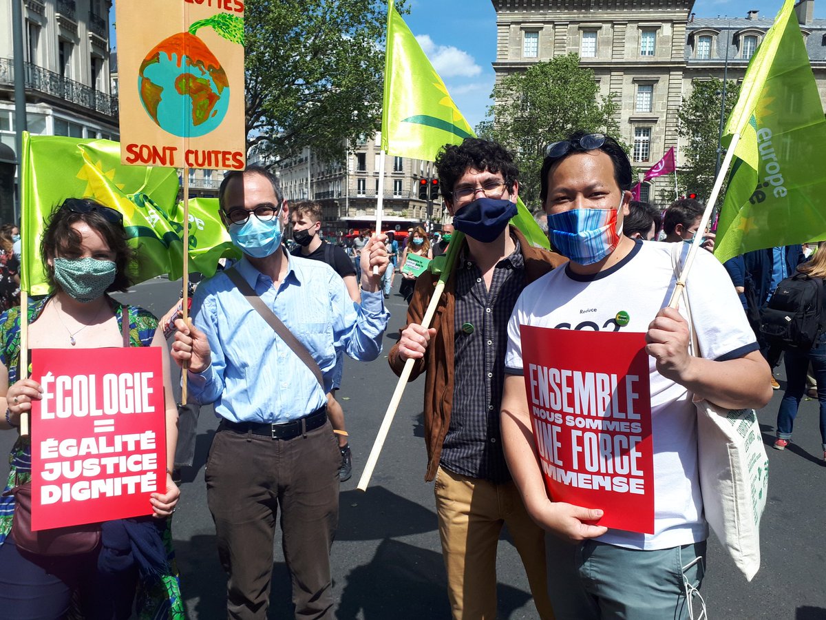 eelvparis14's tweet photo. Mobilisons-nous ce dimanche pour réclamer une #VraieLoiClimat ! On se retrouve dans le cortège avec les compagnons #EcologieEvidemment @idf_ecologie ! #MarchePourLeClimat #LoiClimat https://t.co/j5VNTVMNXq
