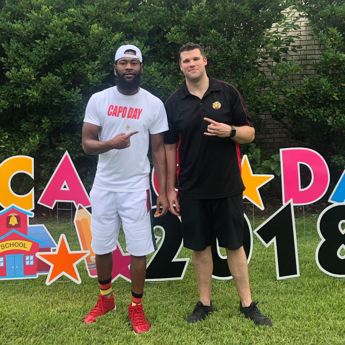 HungryHowiesHouston tweet media