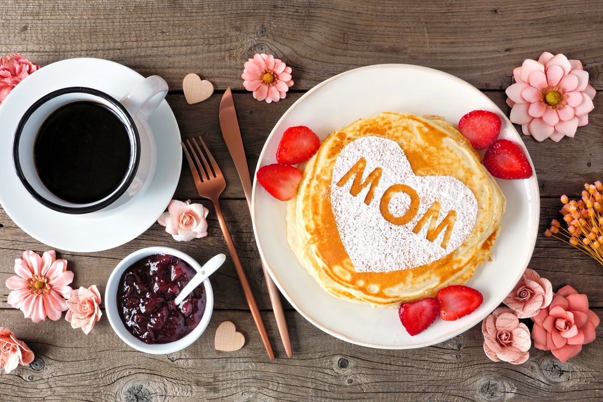 Whether you are out at a restaurant or home around the table this Mother's Day, be sure to tell her how much you care! Happy Mother's Day to all the moms! 

#MothersDay #EatLocalEatOften #BenEKeithFoods