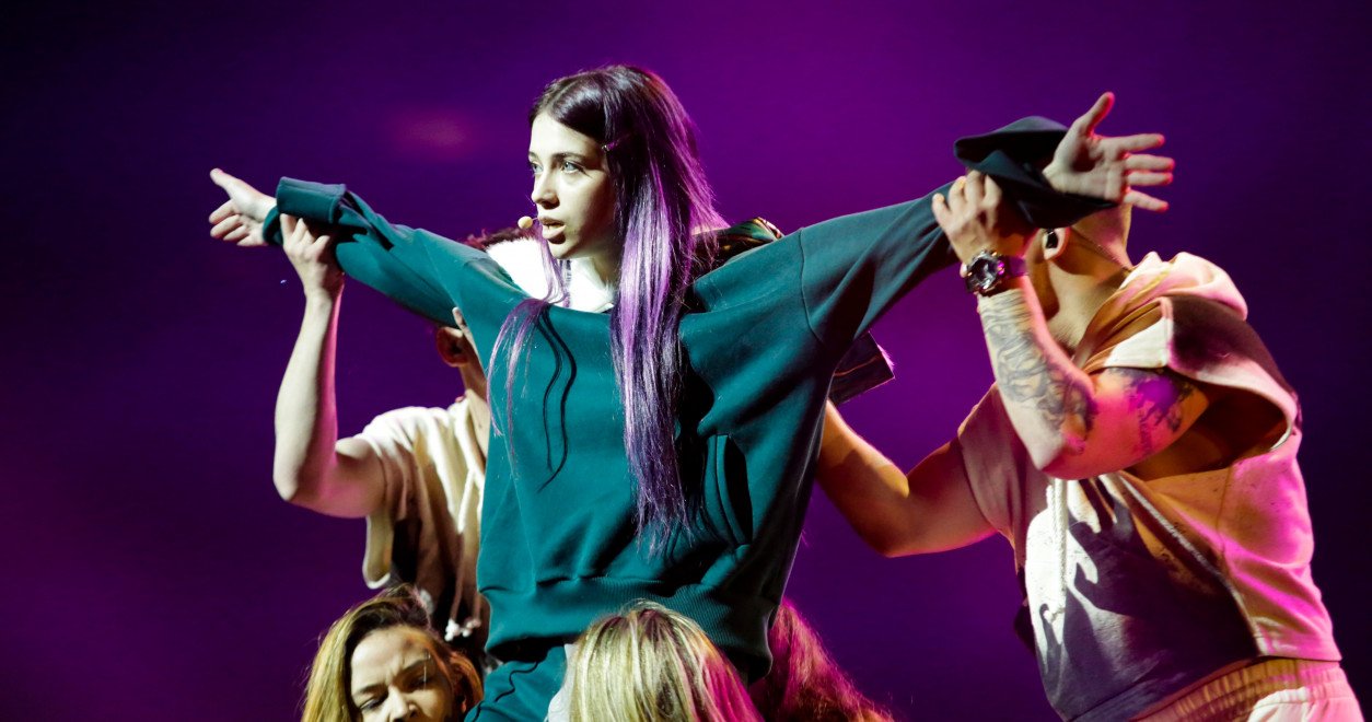 E08sCgKWEAcriCi?format=jpg&name=large