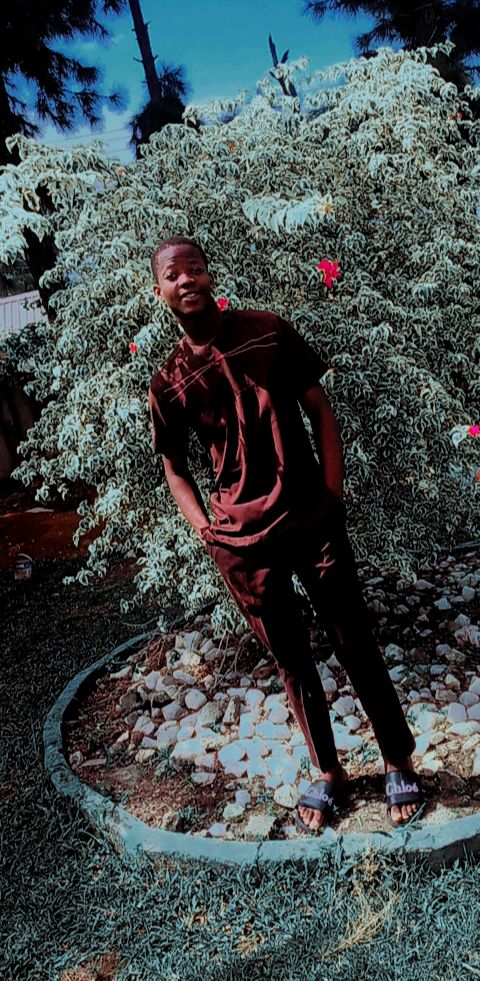 GsMarvel3's tweet photo. Happy birthday to me and #saluadeenatinuke #yourtailor #marvelice #zerofour more life is assured for we all celebrating today #may9 https://t.co/e2Arau4uUh