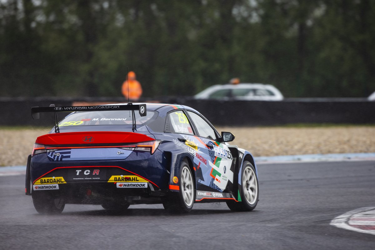 Downforce Radio 🧡 (@downforceradio) on Twitter photo The Hyundai Elantra has taken its first race win of the year at the <a href="/SlovakiaRing/">SlovakiaRing</a> as <a href="/MBennaniRacing/">Mehdi Bennani</a> held off a late charge from race one winner <a href="/mazconaoficial/">Mikel Azcona</a>
#TCREurope #TCRSeries
downforceradio.uk/news/tcr-europ…
✏️ <a href="/Phil_Kinch/">Phil Kinch</a> | 📷 <a href="/TCR_Series/">TCR Series</a> The Hyundai Elantra has taken its first race win of the year at the <a href="/SlovakiaRing/">SlovakiaRing</a> as <a href="/MBennaniRacing/">Mehdi Bennani</a> held off a late charge from race one winner <a href="/mazconaoficial/">Mikel Azcona</a>
#TCREurope #TCRSeries
downforceradio.uk/news/tcr-europ…
✏️ <a href="/Phil_Kinch/">Phil Kinch</a> | 📷 <a href="/TCR_Series/">TCR Series</a>