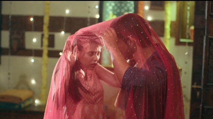 Signs that they were meant to be together, always! <3Laal dupatta on both of them, nazreon milana, hayee!  #2MonthsOfShiVi