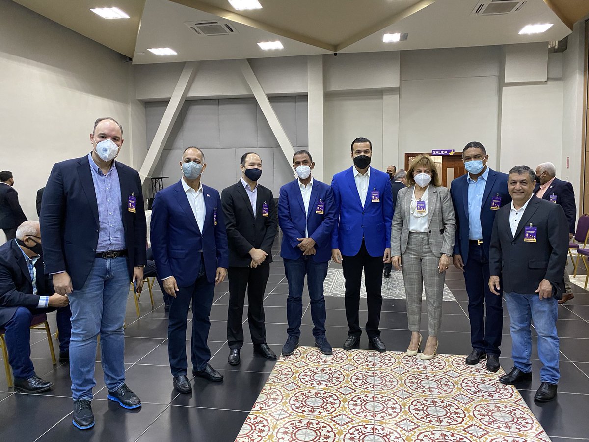 armandogarciap's tweet photo. Seguimos transformando el @PLDenlinea . Hoy elegimos los titulares de las secretarías junto al Presidente @DaniloMedina y Sec. Gral. @cmariottijr y todos los miembros del CP y CC. Un paso más de avance hacia la meta. #PLDelige #PLDcreceYSeFortalece #PLDsetransforma #PLDdigital https://t.co/iFUvBdAsVr