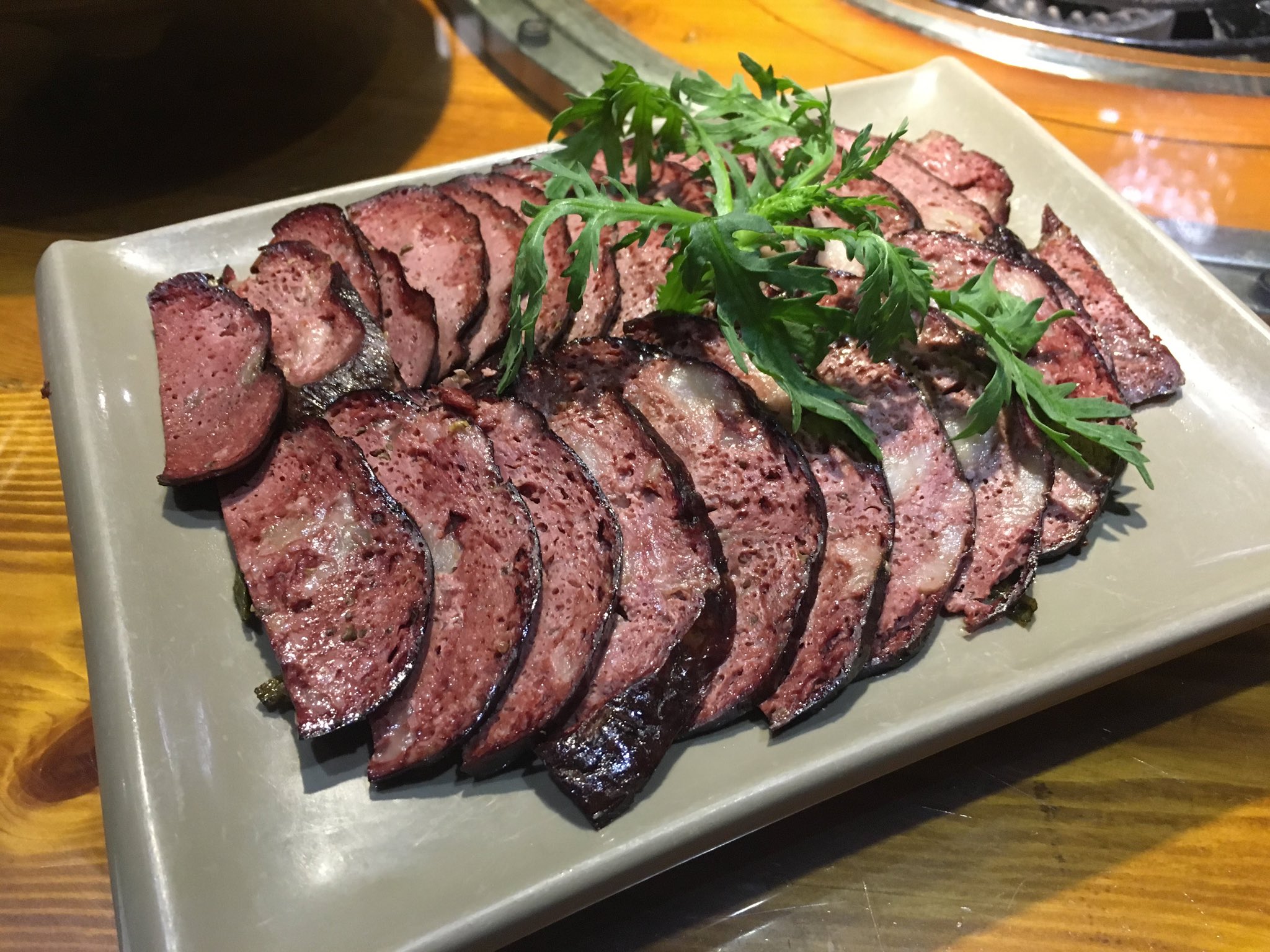 阿生 東京で中華食べる人 アルバム見返してたら4年前の今日 酒徒さんらと南京東路で貴州料理を食べ ていた 酸湯魚やらドクダミの根の和え物やら初めて食べる料理ばかりで中華料理すぎょい とただただ感動してた記憶 その前の上海料理でも