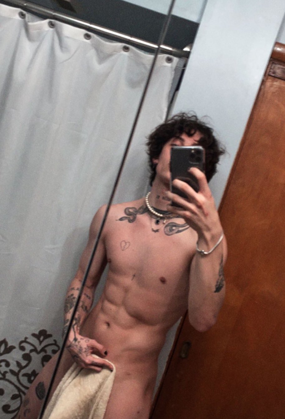 Jordan Powell Onlyfans🔞 TOP 0.5 % on X: RT @BeauBears: i am utterly  speechless 🔥✨ @jordannpowell1 t.coDe4UZJQgSv  X